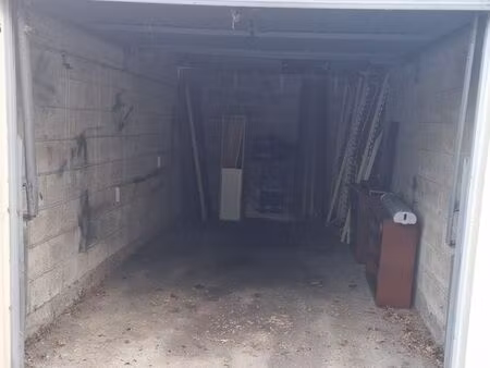 box à louer 15 m2 propriété privée les clayes sous bois