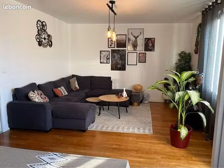 appartement 3 pièces 80m2 + box et cave