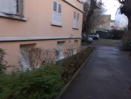 a louer f2 meuble mis a neuf au coeur d'enghein