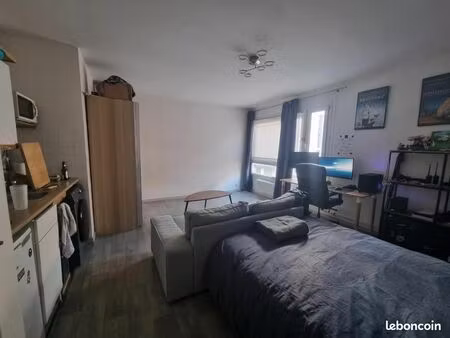 studio 1 pièce 29 m²