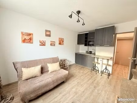 studio 1 pièce 22 m²