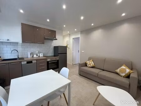 t2 rénové mairie de montreuil 29 m2 rdc