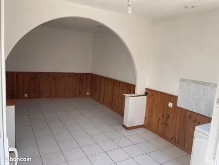 maison 35 m2 + garage et cour