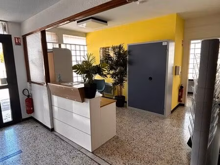 local commercial / bureaux miramas (13)