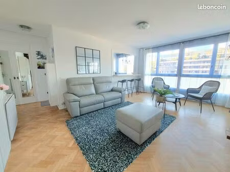 t3 lumineux – 69 m² – marseille 8ᵉ
