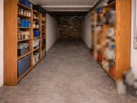 garage double en sous-sol dans résidence sécurisée  lock bloc au sol et bip  à vendre
