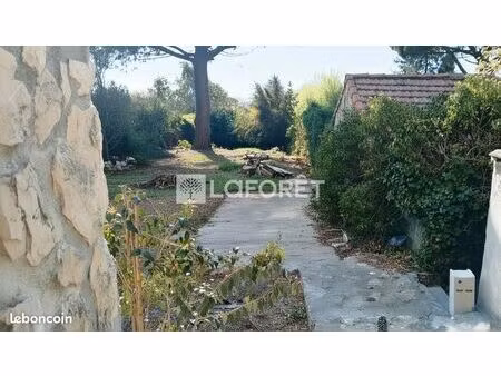 terrain 428 m² mallemort
