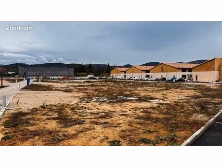 terrain 297 m² peyrolles en provence