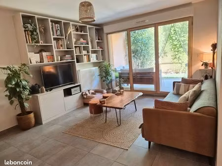 neuville-sur-saône – appartement 3 pièces de 65 m² avec jardin paysagé et terrasse