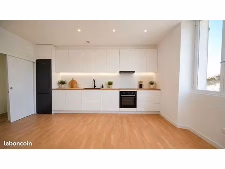 duplex t3 — charme provençal + dpe b — toits de rognes — 0 travaux