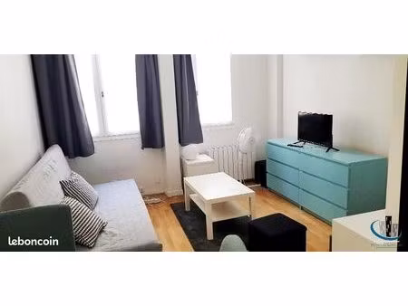 studio 1 pièce 22 m²