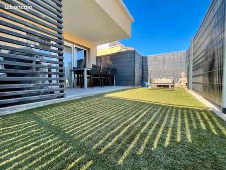 t4 de 80 m² avec terrasses  jardin  garage et parking – port-de-bouc