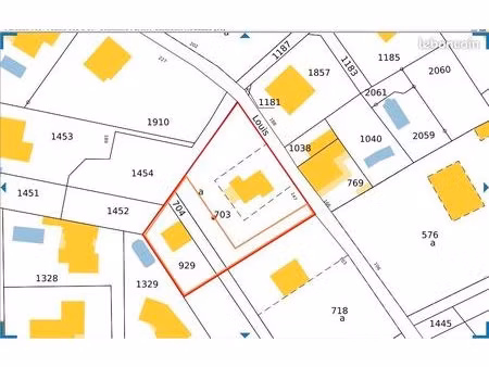 terrain 700m² – st germain nuelles