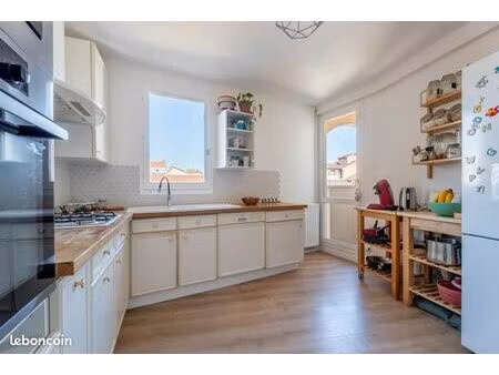 appartement 3 pièces 98 m²