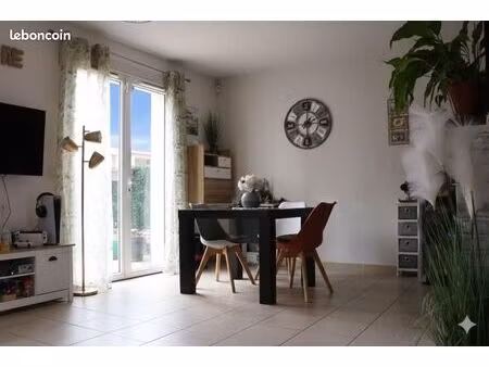villa 4 pièces 80 m²