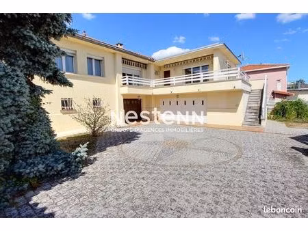 maison 6 pièces 140 m²