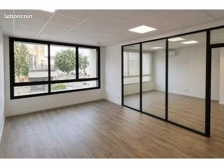 local neuf de 60 m² à louer