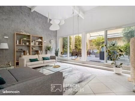 loft 7 pièces 247 m²