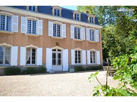 propriété 12 pièces 600 m²