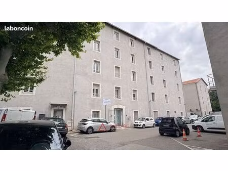 bureaux 100 m² marseille