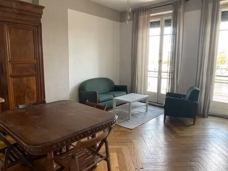 grand t3 meublé 78m2