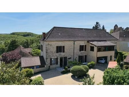 belle propriété en pierre avec gîte