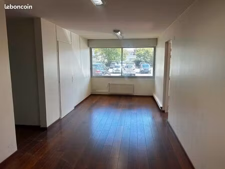 bureaux 87 m²