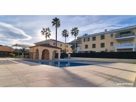 magnifique appartement 2 pièces 44m2 + jardinet 37m2 dans petite résidence au calme à mand