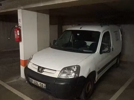 place de parking - bel air 12e arrd