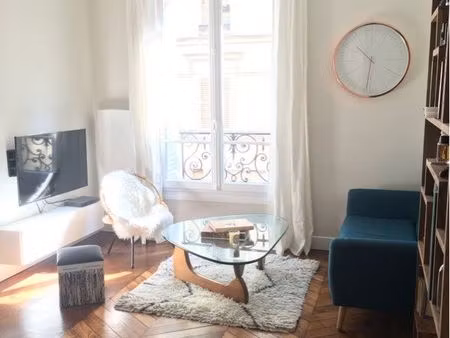 appartement rare 3 pièces haussmannien batignolles lévis