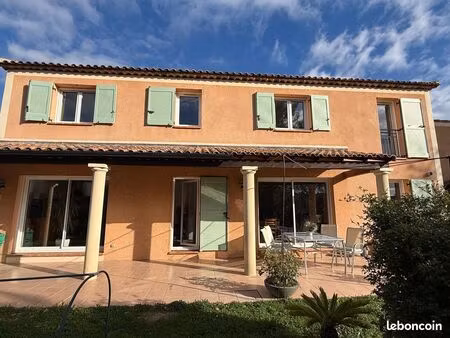 villa 163m² au calme dans petit domaine