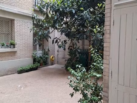 studio place des vosges a vendre 18m2