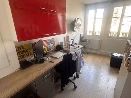 studio loué meublé - paris mirabeau (16e)