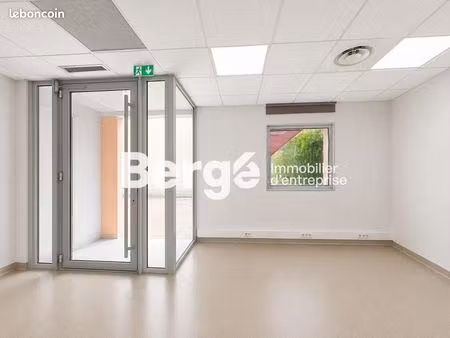 bureau 155 m²