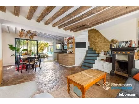 maison 6 pièces 145 m²