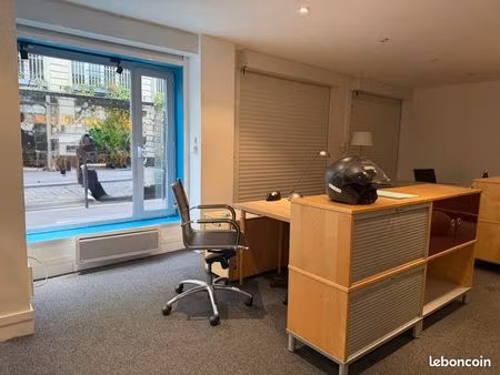 à louer bureaux rdc + sous sol aménagé très lumineux paris 10