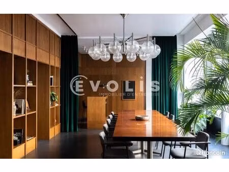 bureaux 287 m²