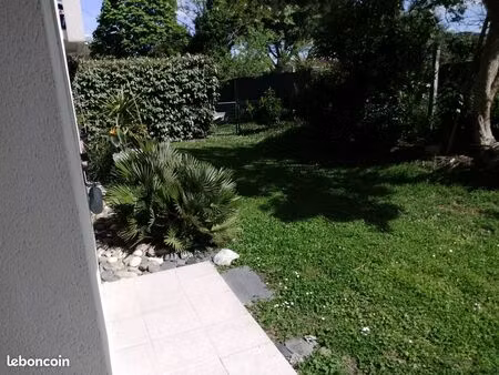 rez de jardin privatif clos 2 parkings