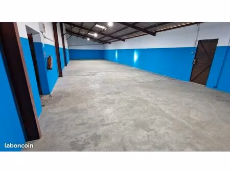 local depot professionnel 148m2 t