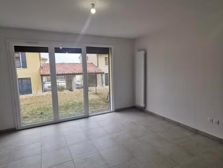 villa 3 pièces 63 m²