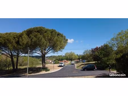 terrain 603 m² lanta