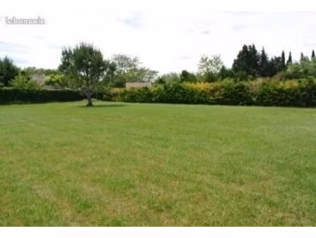 terrain 800 m² labastidette
