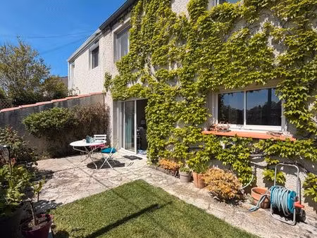 maison t5 de 120m² sur 212m² de jardin