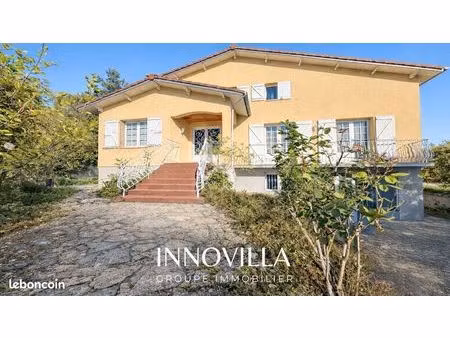 propriété 4 pièces 115 m²