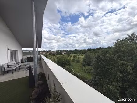 appartement 3 pièces 75 m²