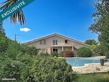 villa 7 pièces 300 m²