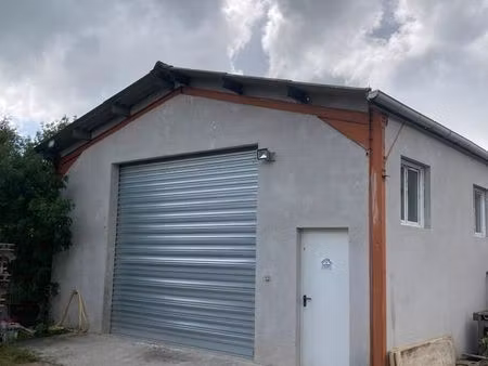 a louer dépôt