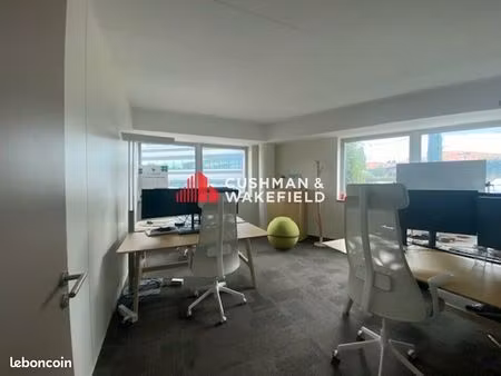 bureaux 696 m² balma