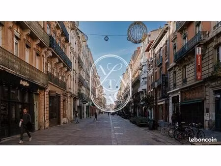 local commercial 247 m²