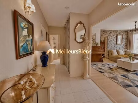 local 65 m²